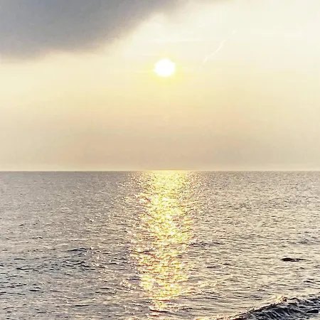 6 Person In Sydals-by Traum *